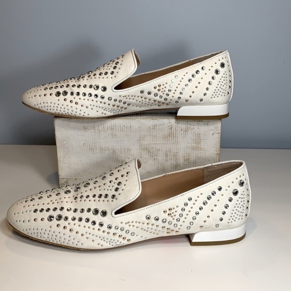 Donald Pliner Totim Embellished Flats NWB - Picture 6 of 9